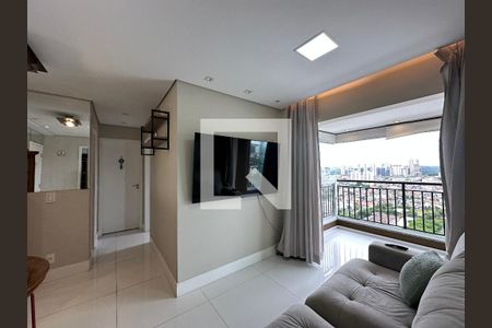 Sala de apartamento para alugar com 2 quartos, 60m² em Jardim Tupanci, Barueri