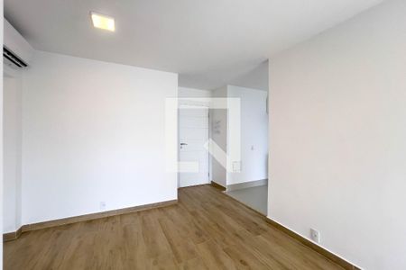 Sala de apartamento para alugar com 2 quartos, 69m² em Vila Dom Pedro I, São Paulo