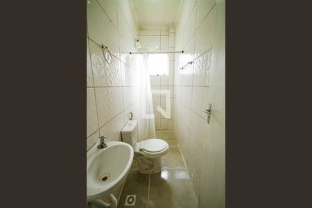 Banheiro de casa de condomínio para alugar com 2 quartos, 68m² em São José do Rio Preto, Praia Grande