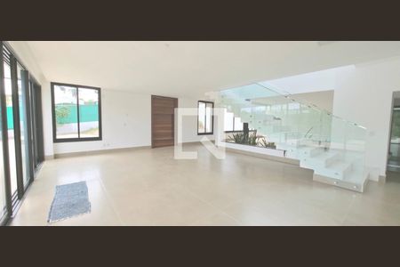 Casa de Condomínio à venda com 5 quartos, 380m² em Gran Royalle, Lagoa Santa