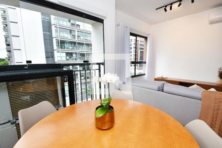 Sala de jantar de apartamento para alugar com 1 quarto, 35m² em Pinheiros, São Paulo
