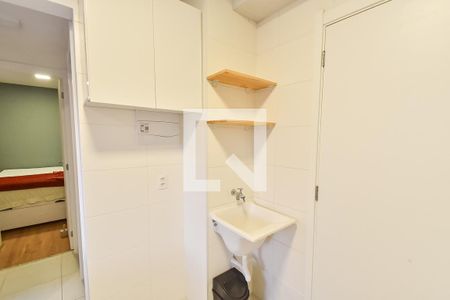 Sala/cozinha de apartamento para alugar com 2 quartos, 32m² em Cambuci, São Paulo