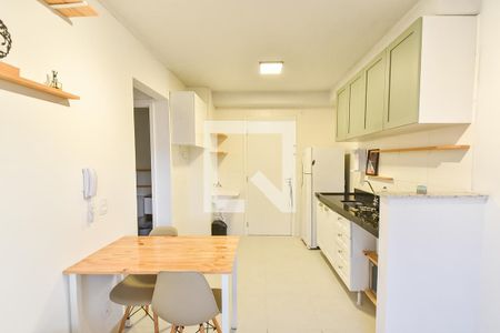 Sala/cozinha de apartamento para alugar com 2 quartos, 32m² em Cambuci, São Paulo