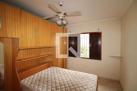 Quarto 1 de casa para alugar com 3 quartos, 116m² em Jardim Centenario, São Paulo