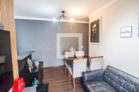 Sala  de apartamento à venda com 2 quartos, 58m² em Jardim Tupanci, Barueri
