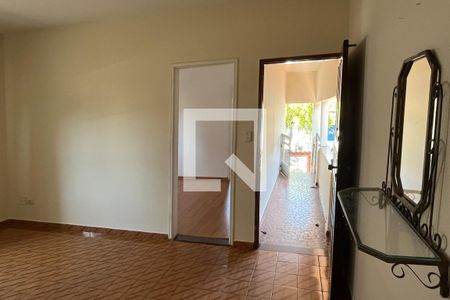 Sala de casa para alugar com 2 quartos, 100m² em Macuco, Santos