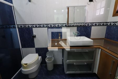 Banheiro da Suíte 1 de casa para alugar com 3 quartos, 350m² em São Pedro, Osasco