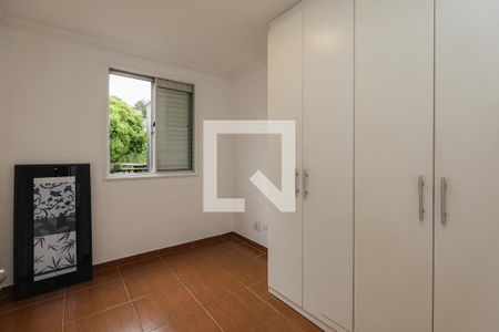 Quarto 2 de apartamento para alugar com 2 quartos, 44m² em Capão Redondo, São Paulo