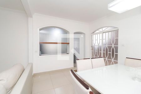 Sala de Jantar de casa à venda com 3 quartos, 215m² em Vila Carmosina, São Paulo