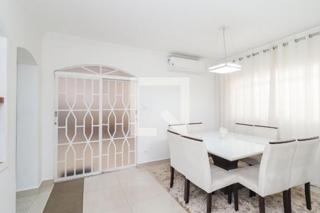 Sala de Jantar de casa à venda com 3 quartos, 215m² em Vila Carmosina, São Paulo