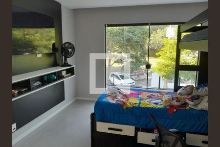 Casa à venda com 5 quartos, 390m² em Piratininga, Niterói