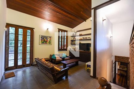 Casa à venda com 4 quartos, 579m² em Muriqui, Niterói