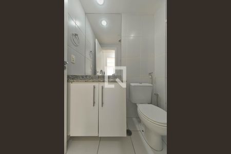 Banheiro de apartamento para alugar com 1 quarto, 38m² em Santo Amaro, São Paulo