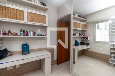 Quarto 1 de apartamento à venda com 4 quartos, 178m² em Itapoã, Belo Horizonte