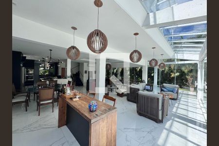 Sala de casa de condomínio à venda com 6 quartos, 1500m² em Vargem Grande, Rio de Janeiro