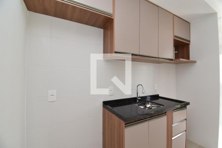 Sala e Cozinha de apartamento para alugar com 2 quartos, 42m² em Santo Antônio, São José dos Pinhais