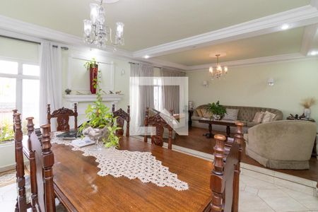 Sala de casa à venda com 5 quartos, 430m² em Vila Pierina, São Paulo