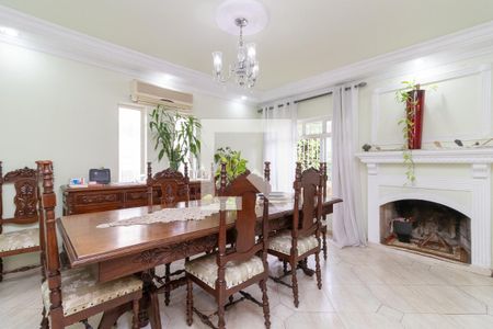 Sala de casa à venda com 5 quartos, 430m² em Vila Pierina, São Paulo