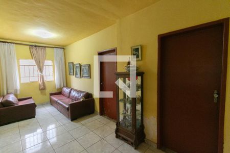 Casa à venda com 3 quartos, 360m² em Canaa, Belo Horizonte
