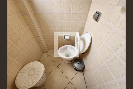 Banheiro de apartamento para alugar com 2 quartos, 89m² em Guilhermina, Praia Grande