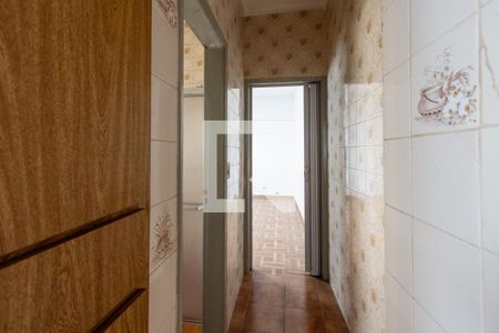 Corredor de casa para alugar com 3 quartos, 250m² em Vila Romana, São Paulo