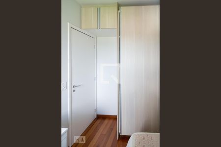 Quarto de apartamento à venda com 3 quartos, 94m² em Vila Campo Grande, São Paulo