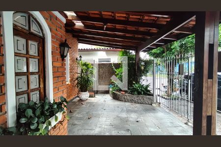 Casa à venda com 6 quartos, 247m² em Piqueri, São Paulo