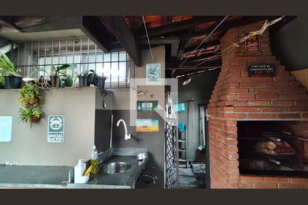 Casa à venda com 6 quartos, 247m² em Piqueri, São Paulo
