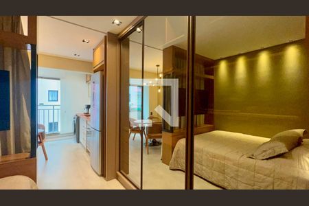 Quarto de kitnet/studio à venda com 1 quarto, 32m² em Cerqueira César, São Paulo