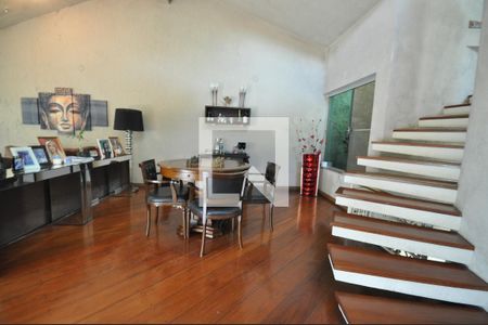 Sala de casa para alugar com 4 quartos, 600m² em Vila Irmaos Arnoni, São Paulo
