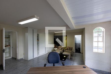 Sala com Lareira de casa para alugar com 4 quartos, 220m² em Vila do Ouro, Nova Lima