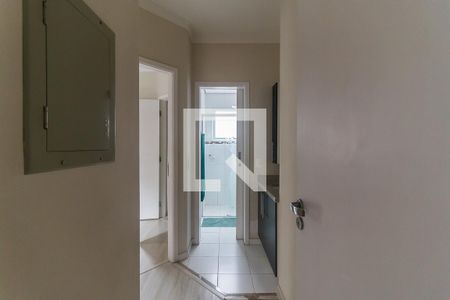 Corredor de apartamento para alugar com 2 quartos, 55m² em Loteamento Mogilar, Mogi das Cruzes