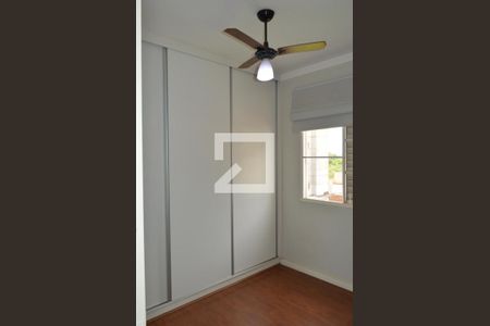 Quarto 2 de apartamento para alugar com 2 quartos, 42m² em Jardim Interlagos, Ribeirão Preto