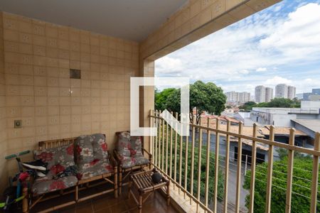 Casa à venda com 6 quartos, 300m² em Eldorado, Contagem