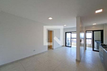 Sala/cozinha  de apartamento para alugar com 2 quartos, 65m² em Maracanã, Praia Grande