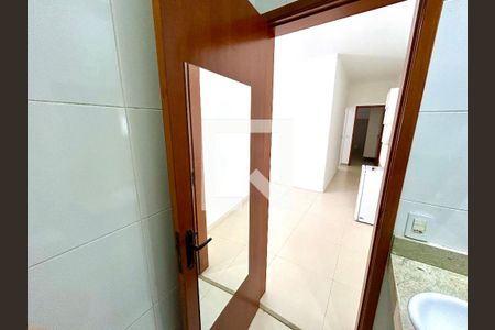 Banheiro  de casa para alugar com 2 quartos, 60m² em Jardim Arapongas, Guarulhos