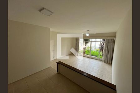 Sala de casa à venda com 2 quartos, 150m² em Jardim Cica, Jundiaí