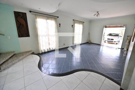 Casa para alugar com 5 quartos, 400m² em Anhangüera, Goiânia