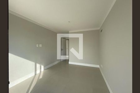 Casa à venda com 5 quartos, 380m² em Barra da Tijuca, Rio de Janeiro