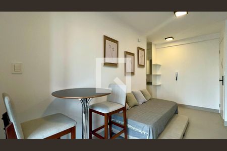 Sala de apartamento para alugar com 1 quarto, 44m² em Pinheiros, São Paulo