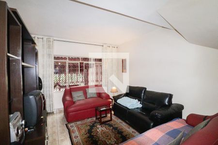 Sala de casa à venda com 4 quartos, 160m² em Conjunto Residencial Santa Terezinha, São Paulo