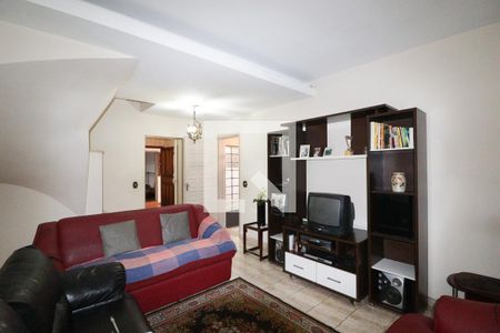 Sala de casa à venda com 4 quartos, 160m² em Conjunto Residencial Santa Terezinha, São Paulo