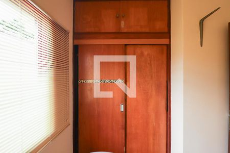 Quarto 2 de casa à venda com 4 quartos, 160m² em Conjunto Residencial Santa Terezinha, São Paulo