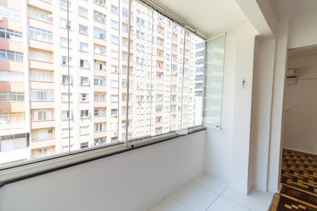 Sala de apartamento à venda com 2 quartos, 100m² em Centro Histórico, Porto Alegre
