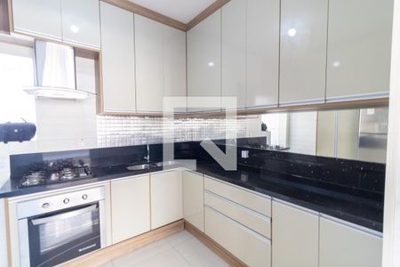 Cozinha de apartamento à venda com 2 quartos, 100m² em Centro Histórico, Porto Alegre