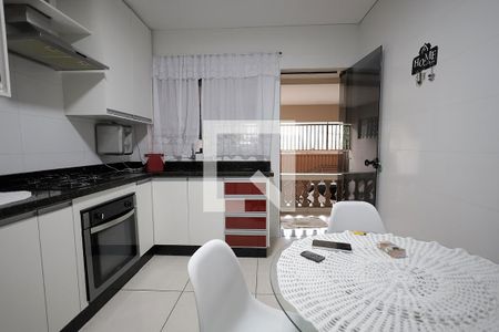 Cozinha de casa para alugar com 2 quartos, 132m² em Jardim Utinga, Santo André