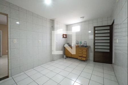 Cozinha de casa à venda com 3 quartos, 132m² em Vila Dom Pedro I, São Paulo