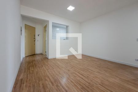 Sala de apartamento para alugar com 3 quartos, 75m² em Aclimação, São Paulo