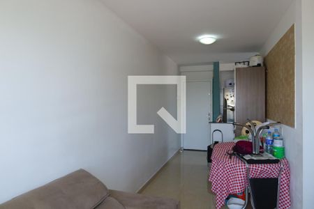 Sala de apartamento para alugar com 2 quartos, 45m² em Itaquera, São Paulo