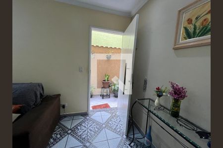 Casa à venda com 3 quartos, 204m² em Jardim Rina, Santo André